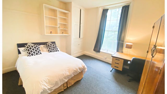 13 Broomgrove Crescent, Broomhill