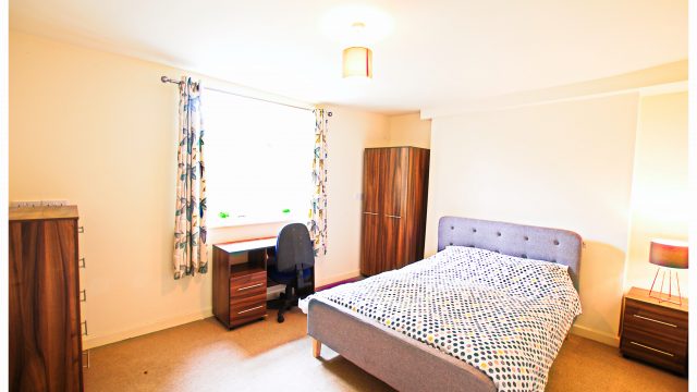 13b Broomgrove Crescent, Broomhill