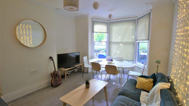 10 Thompson Road, Ecclesall