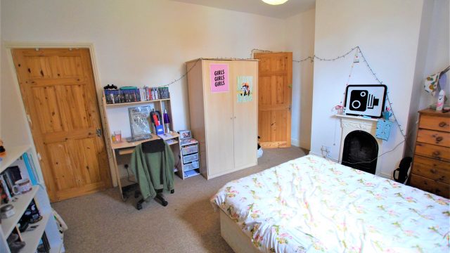 135 Club Garden Road, Sharrow