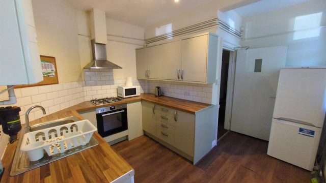 Flat A, 301 Upperthorpe